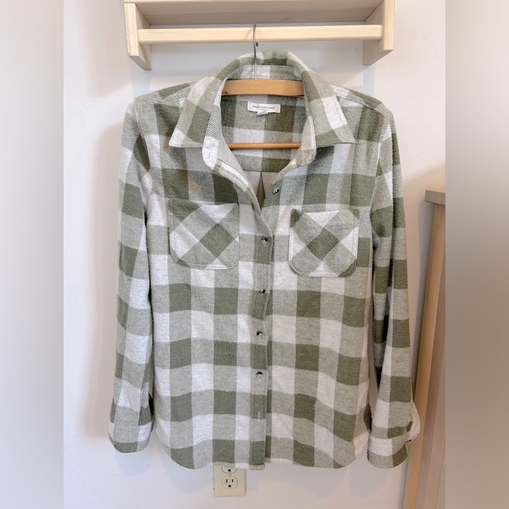 Beach Lunch Lounge Button-Up